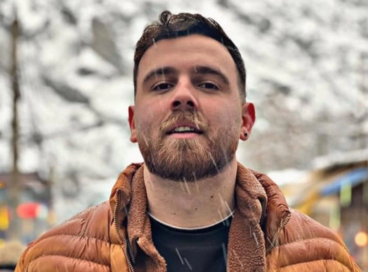 Mladi prosvjednik postao je simbol otpora režimu islamista. Iran: Nećemo ga objesiti